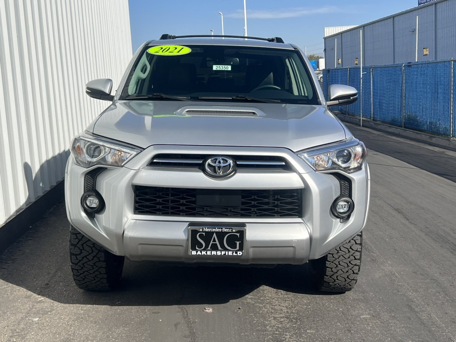 Used 2021 Toyota 4Runner TRD Off-Road Premium w/ Moonroof Package AWD/4WD image 2