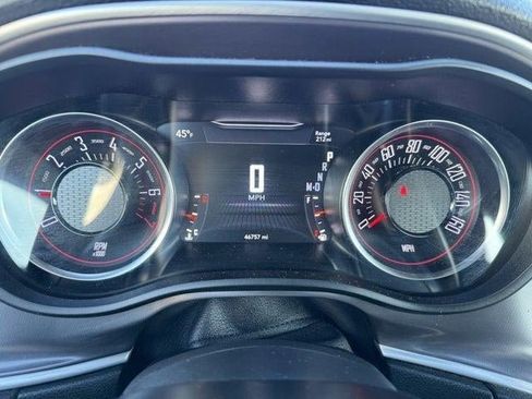 Certified 2021 Dodge Challenger SXT image 11