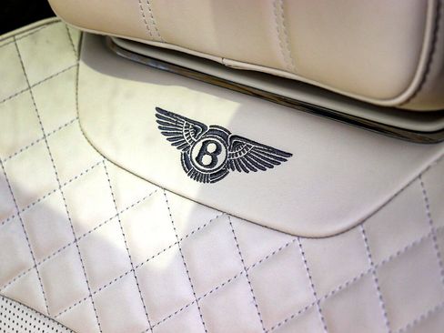 Used 2017 Bentley Bentayga W12 AWD image 25