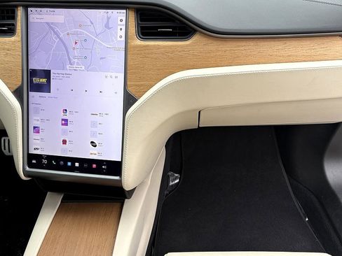 Used 2020 Tesla Model S Performance image 14