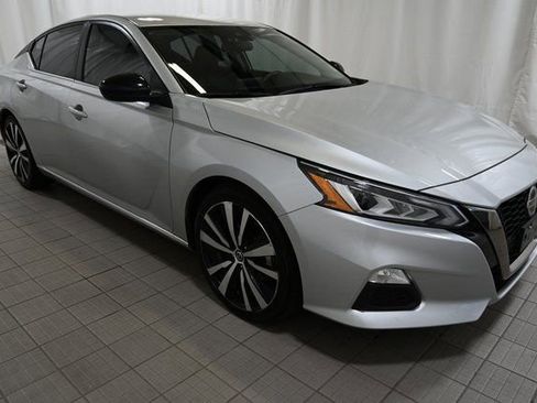 Used 2022 Nissan Altima 2.5 SR image 14
