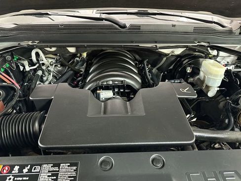 Used 2019 Chevrolet Tahoe LT w/ LT Signature Package image 34