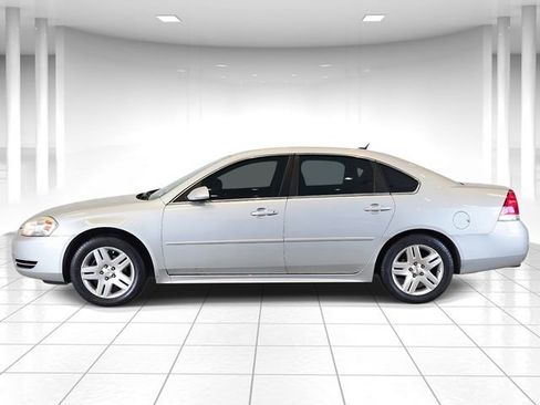 Used 2014 Chevrolet Impala LT w/ LT Sunroof Package image 2