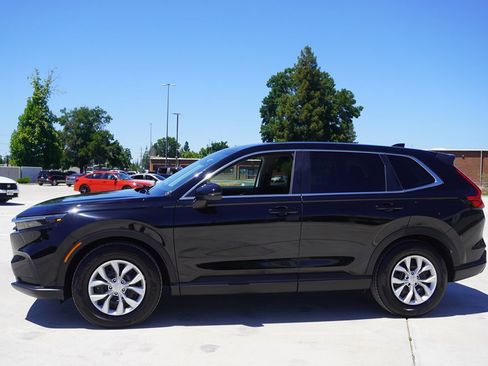 Used 2026 Honda CR-V LX image 3