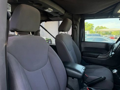 Used 2016 Jeep Wrangler Sport w/ Quick Order Package 23S AWD/4WD image 24