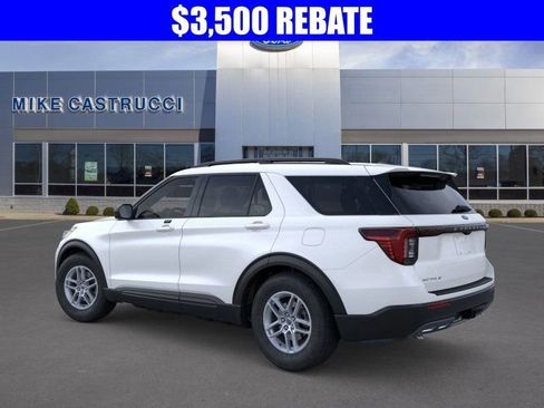 New 2026 Ford Explorer Active w/ Active Comfort Package image 4