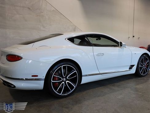 Used 2020 Bentley Continental GT V8 image 5