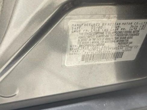 Used 2020 Nissan Kicks SR w/ SR Premium Package FWD image 13