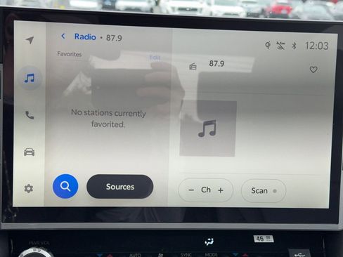 New 2025 Toyota Tundra Platinum image 17