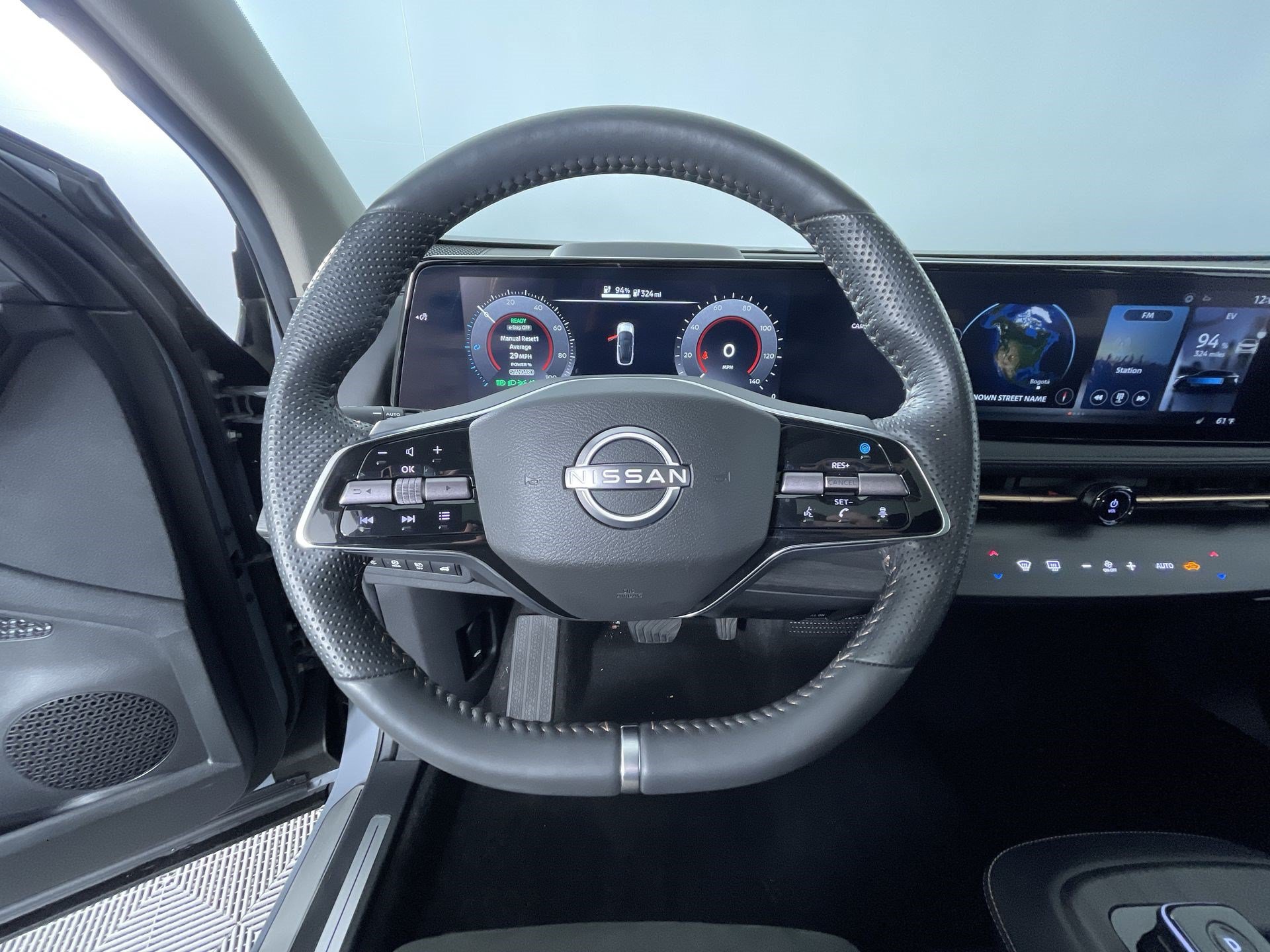 Certified 2024 Nissan Ariya AWD image 15