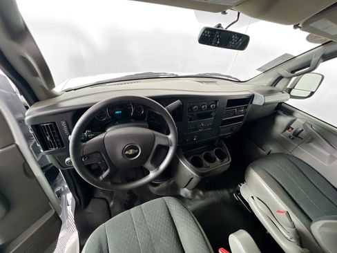 Used 2024 Chevrolet Express 2500 w/ Driver Convenience Package image 27