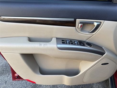 Used 2011 Hyundai Santa Fe Limited w/ Navigation Pkg 4 image 17