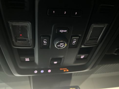 Used 2023 Chevrolet Tahoe Z71 w/ Off-Road Capability Package image 35