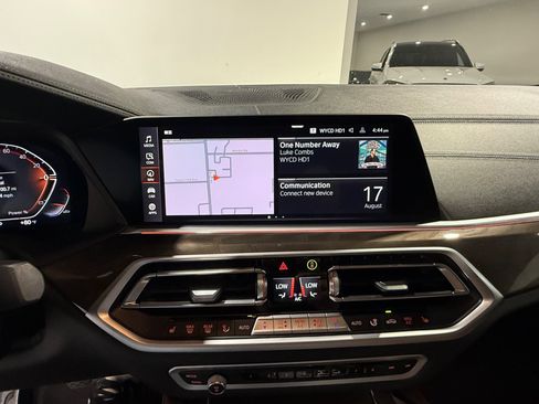 Used 2022 BMW X6 xDrive40i AWD/4WD image 37