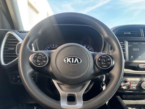 Used 2021 Kia Soul S image 18