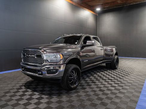 Used 2019 RAM 3500 Limited w/ Max Tow Package AWD/4WD image 1