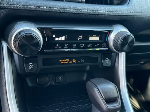 Certified 2022 Toyota RAV4 LE image 23