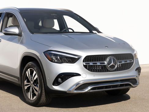 Used 2026 Mercedes-Benz GLA 250 image 3