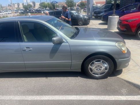 Used 2002 Lexus LS 430 RWD image 7