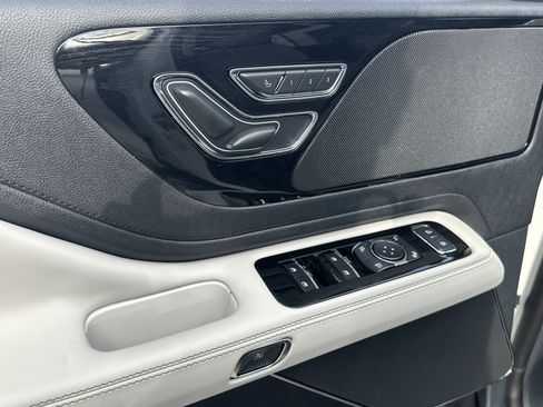 New 2026 Lincoln Aviator 2WD image 22