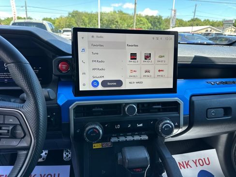 Used 2024 Toyota Tacoma TRD Sport w/ TRD Sport Upgrade Package AWD/4WD image 22