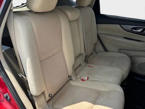 Used 2016 Nissan Rogue S w/ Appearance Package image 14