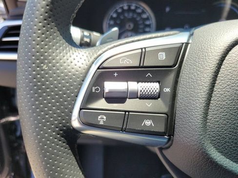 Certified 2026 Genesis G70 2.5T Prestige RWD image 19