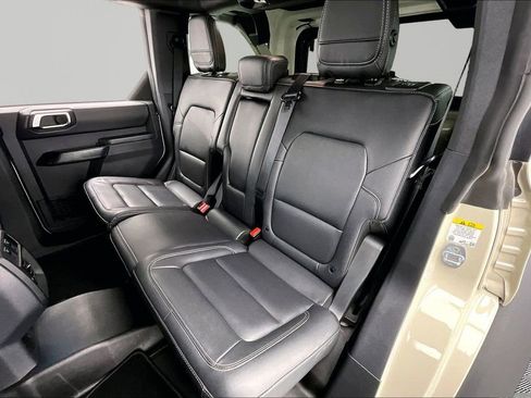 Certified 2025 Ford Bronco Badlands AWD/4WD image 26