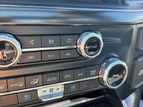 Used 2023 Ford F150 Lariat w/ Equipment Group 502A High image 27