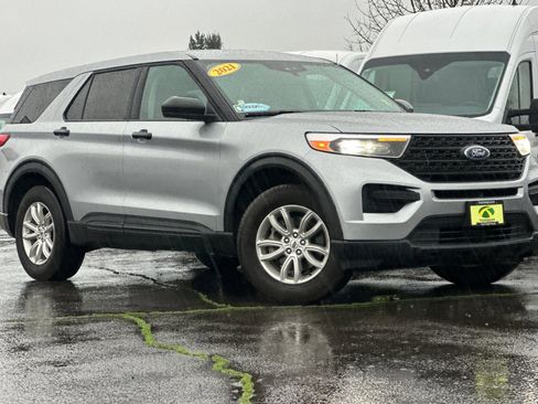 Used 2021 Ford Explorer 4WD image 2