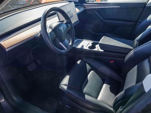 Used 2023 Tesla Model Y Long Range image 15