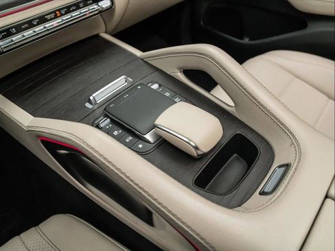 Used 2021 Mercedes-Benz GLE 350 w/ Premium Package image 27