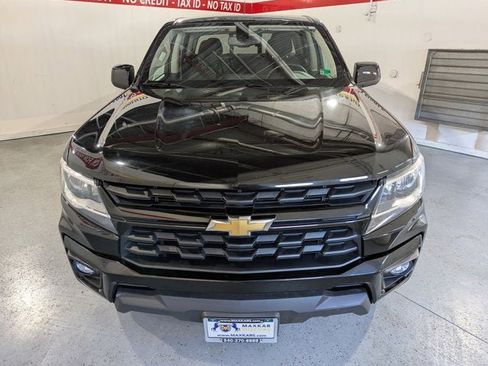 Used 2022 Chevrolet Colorado LT w/ LT Convenience Package image 2