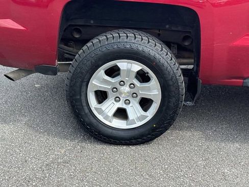 Used 2018 Chevrolet Silverado 1500 LT w/ All Star Edition image 11