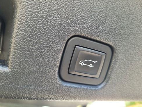 Used 2024 Chevrolet Traverse LT AWD/4WD image 29