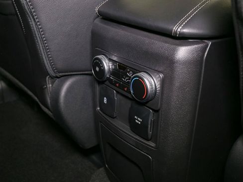 Used 2024 Ford Explorer Limited w/ Equipment Group 301A AWD/4WD image 24