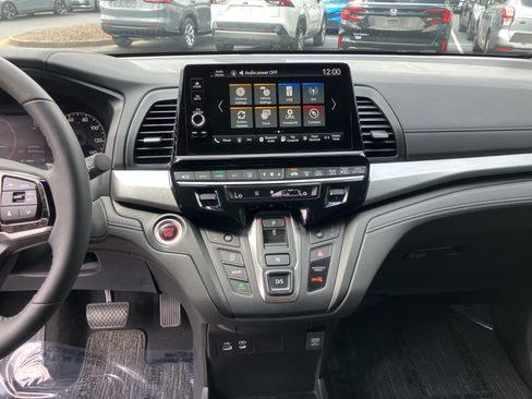 Certified 2026 Honda Odyssey EX-L image 25