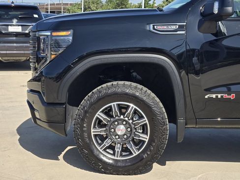 Used 2025 GMC Sierra 1500 AT4 AWD/4WD image 6