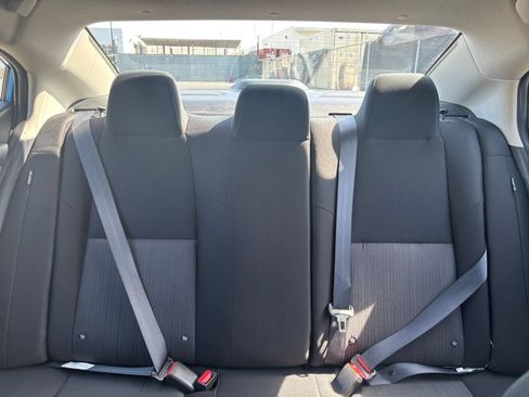 Used 2025 Nissan Sentra SV FWD image 37