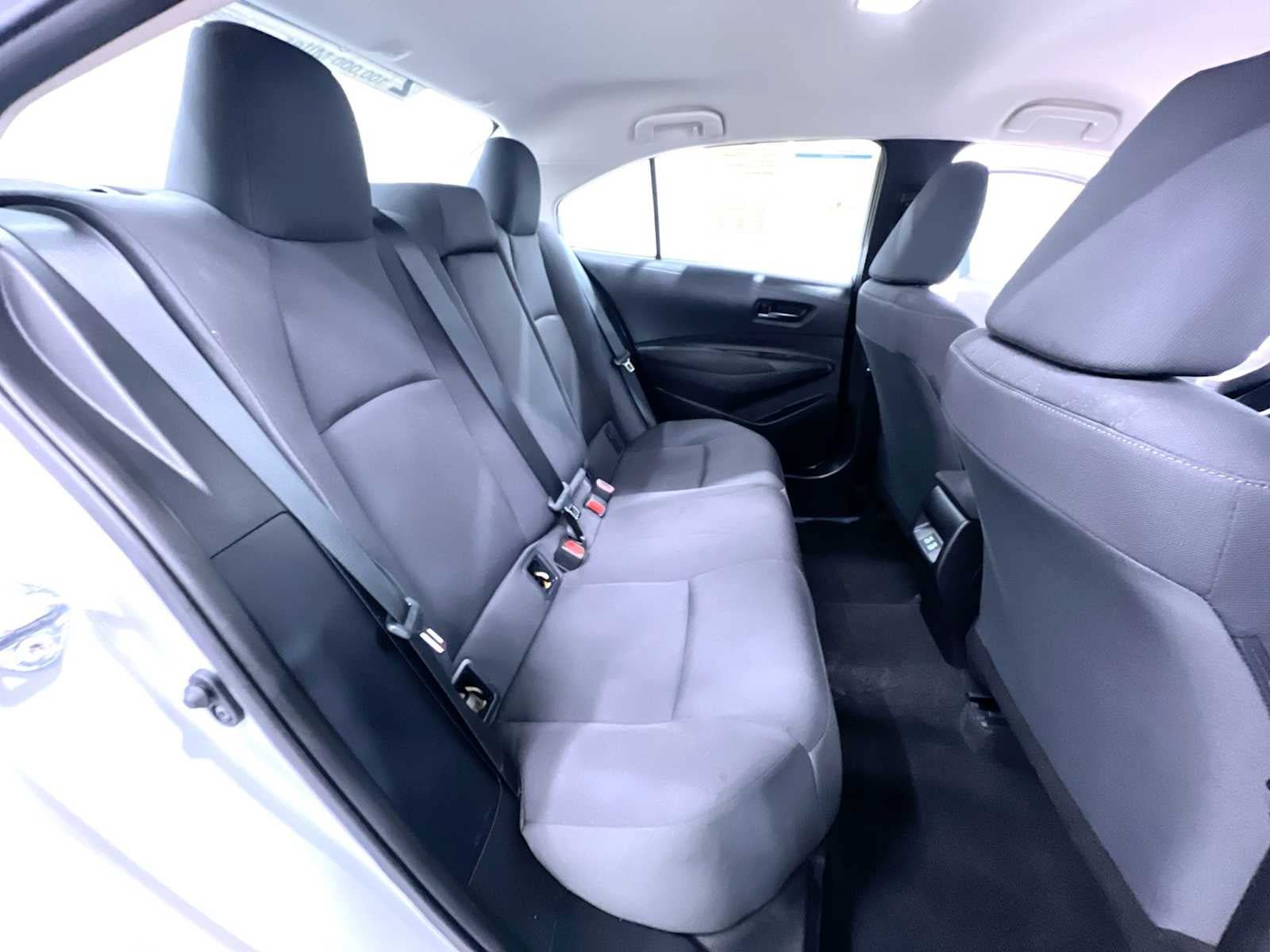 Used 2026 Toyota Corolla LE FWD image 35