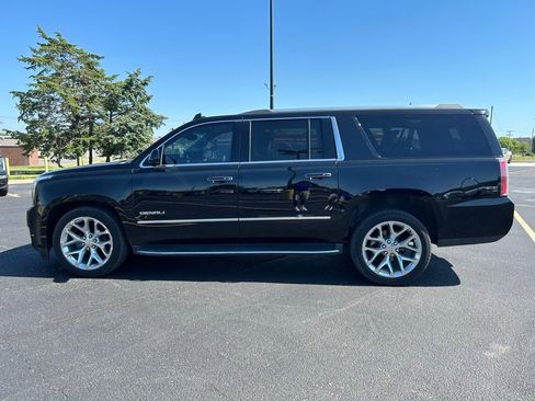 Used 2019 GMC Yukon XL Denali w/ Open Road Package RWD image 5