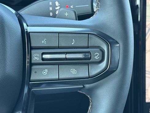 New 2026 GMC Acadia AT4 image 22