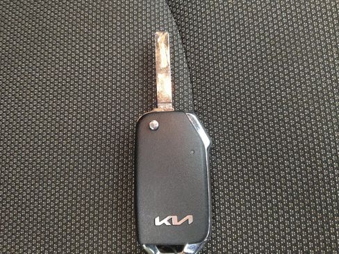 Used 2024 Kia Forte LXS FWD image 32