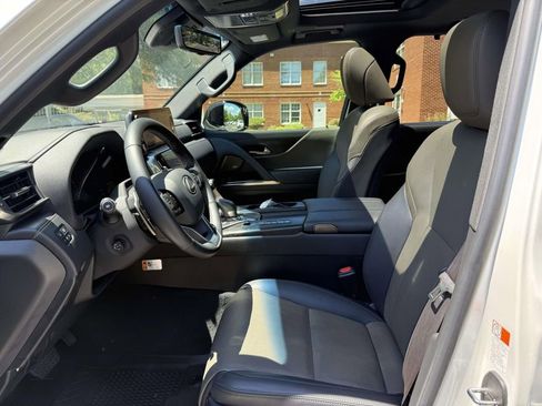 Used 2025 Lexus LX 700h Overtrail w/ Accessory Package (Z1) AWD/4WD image 13