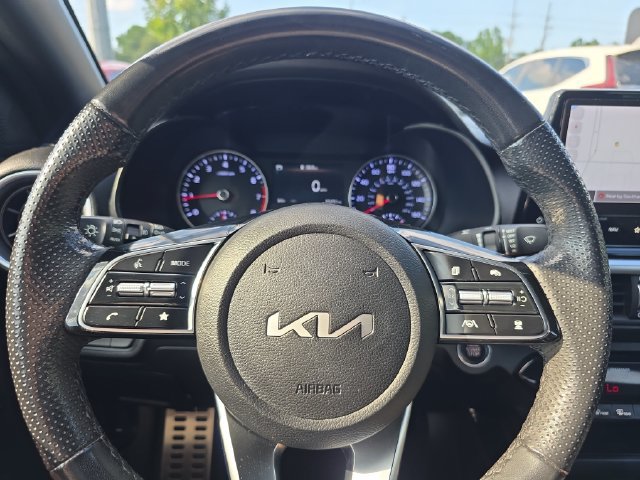 Used 2023 Kia Forte GT-Line w/ GT-Line Premium Package FWD image 19