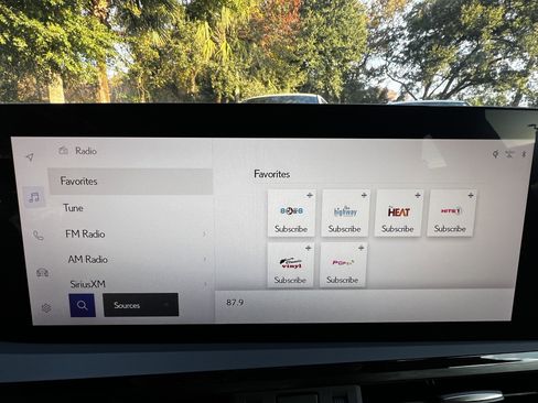 Certified 2023 Lexus ES 350 w/ Premium Package image 25