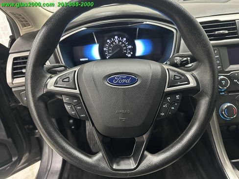 Used 2018 Ford Fusion S image 4