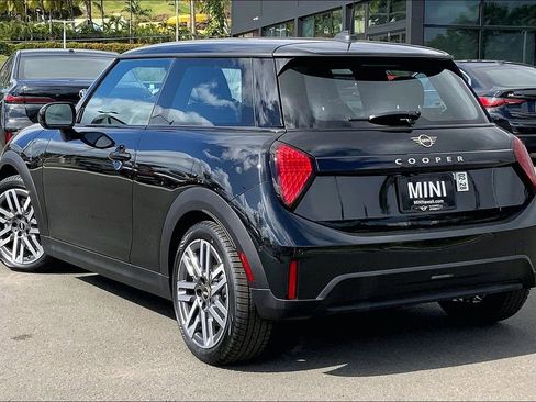 New 2026 MINI Cooper 2-Door Hardtop FWD image 3