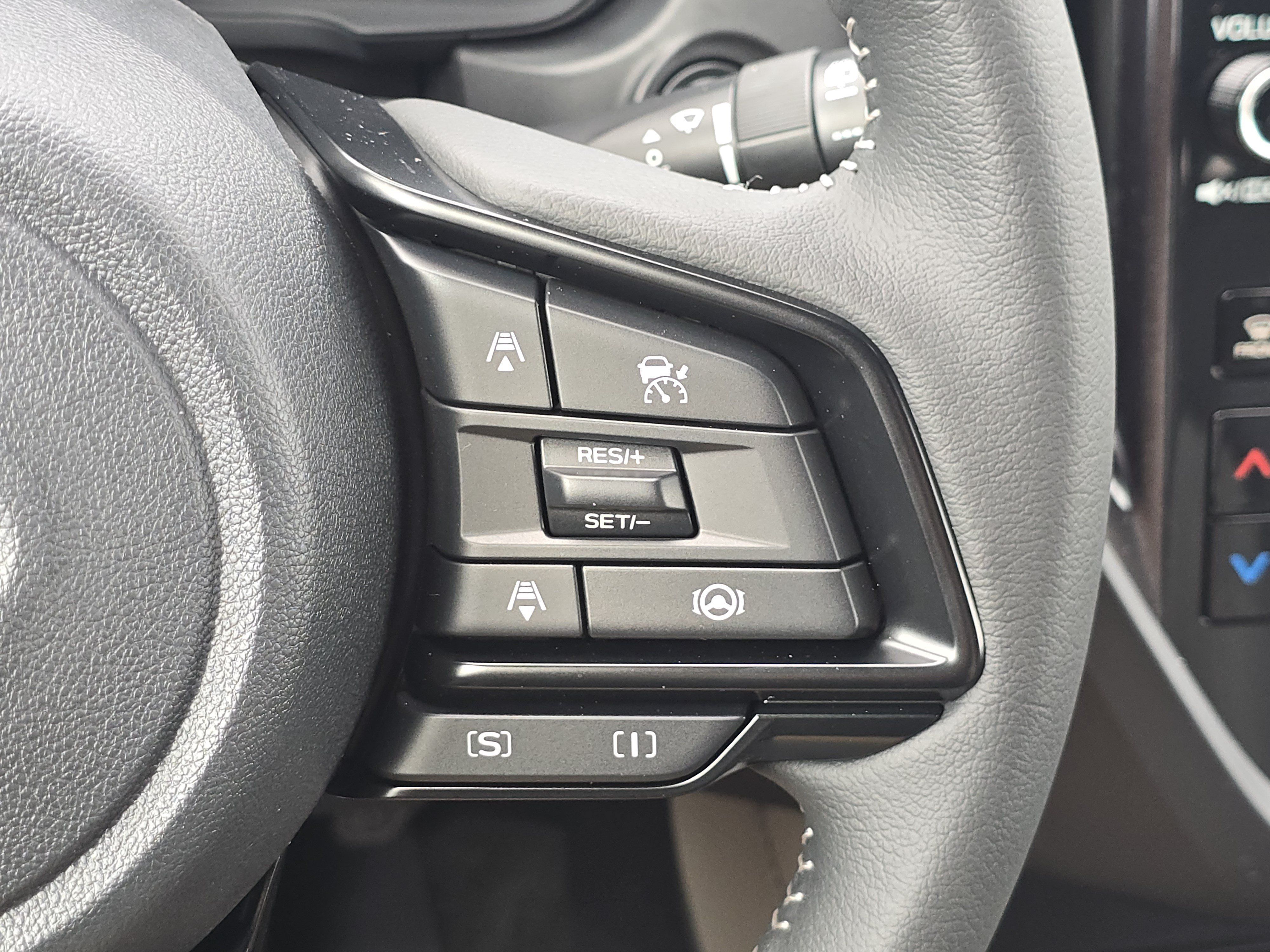 New 2026 Subaru Forester Premium AWD/4WD image 25