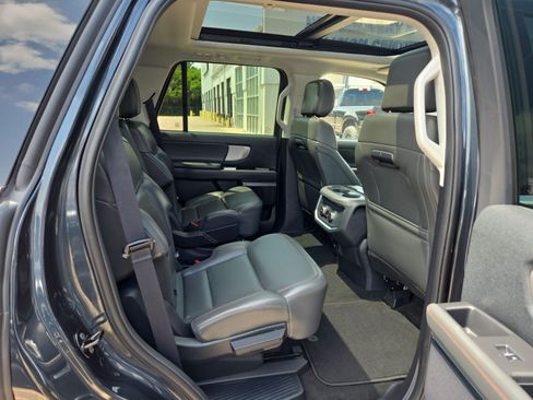 Certified 2025 Ford Expedition Active AWD/4WD image 49